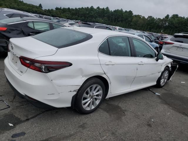 2021 Toyota Camry le