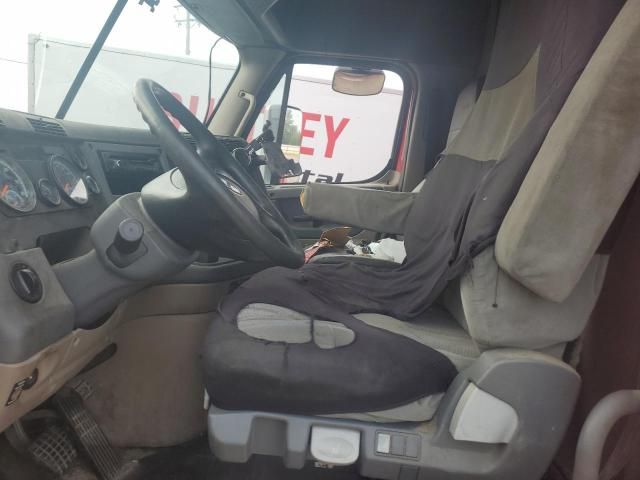 2016 Freightliner Cascadia 125 Semi Truck