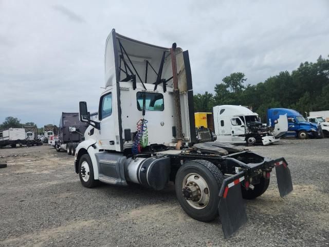 2016 Peterbilt Tractor 2016 Peterbilt 579 Semi Truck