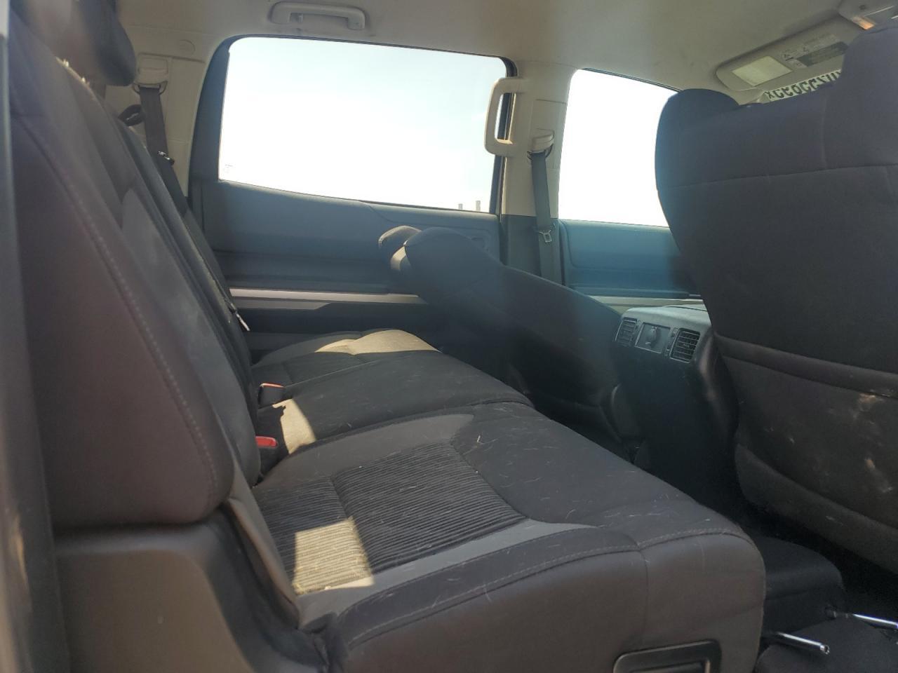 2016 Toyota Tundra Crewmax SR5