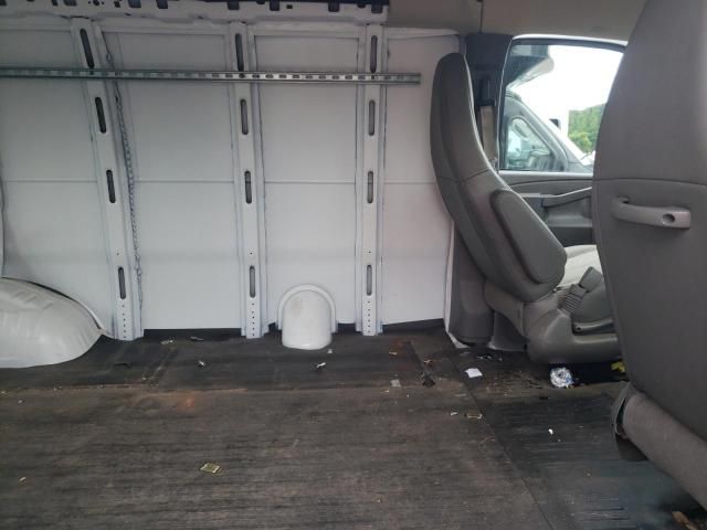 2023 GMC Savana G3500