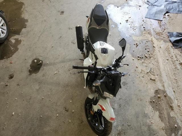 2023 Kawasaki ER400 D