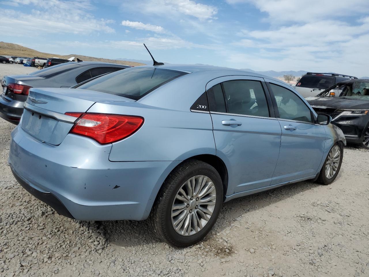 2012 Chrysler 200 lx