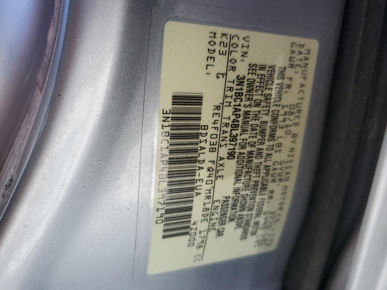 2011 Nissan Versa s