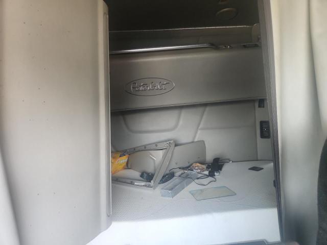 2020 Peterbilt 579 Semi Truck