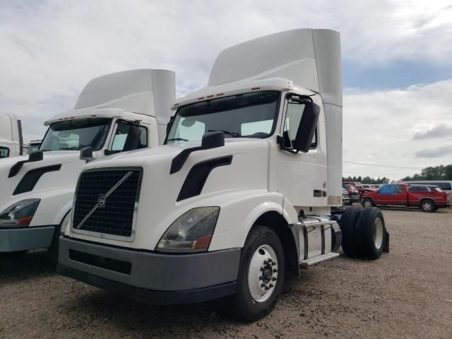 2016 Volvo VNL Semi Truck