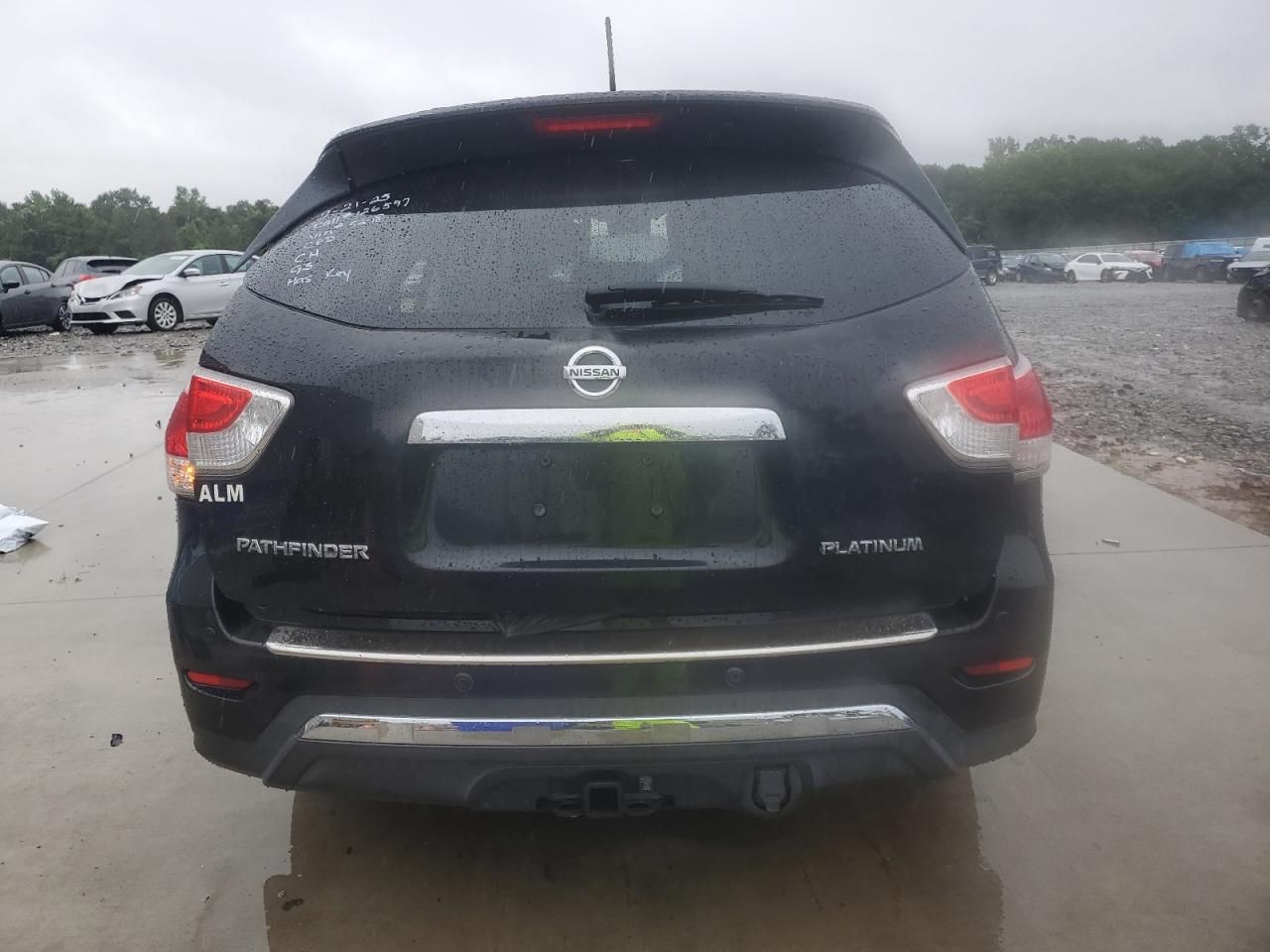 2016 Nissan Pathfinder s