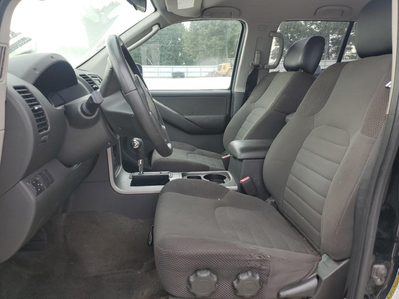 2012 Nissan Pathfinder s