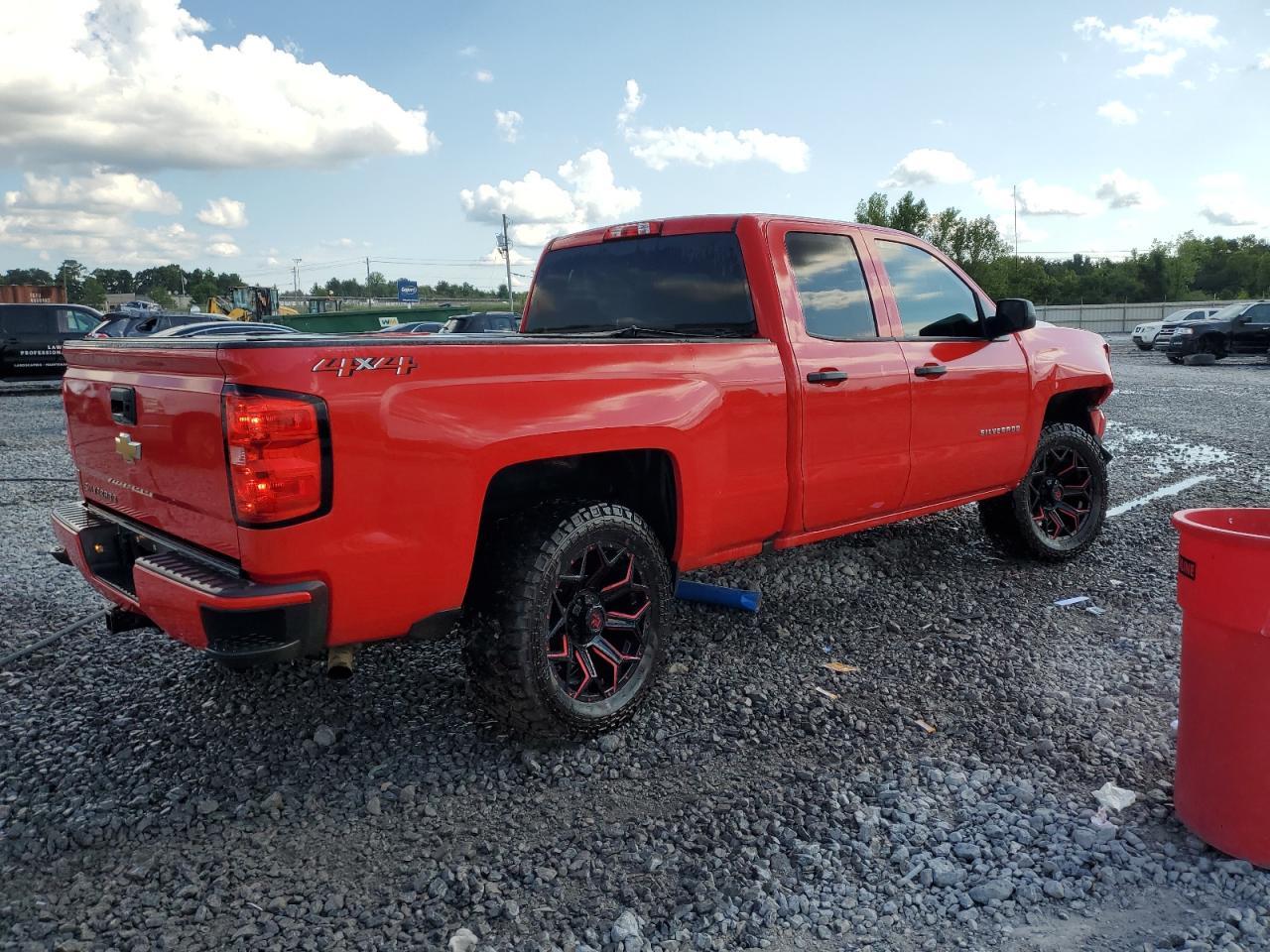2018 Chevrolet Silverado K1500 Custom