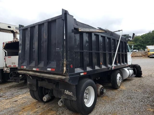2010 International Dump Truck