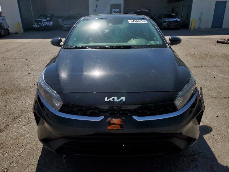 2023 KIA Forte LX