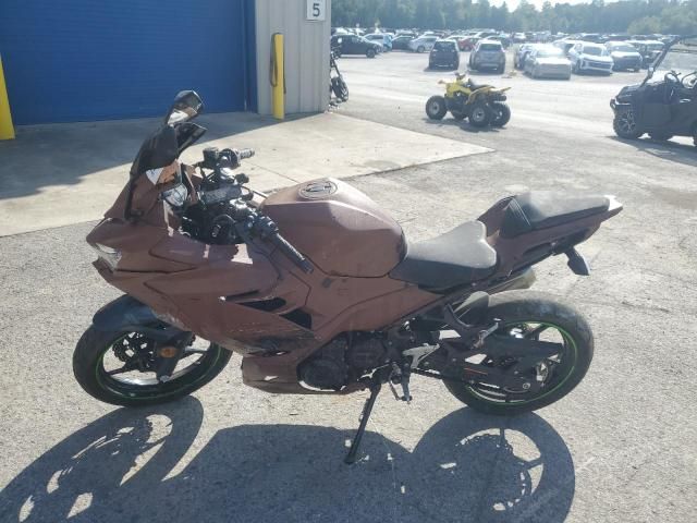 2022 Kawasaki EX400