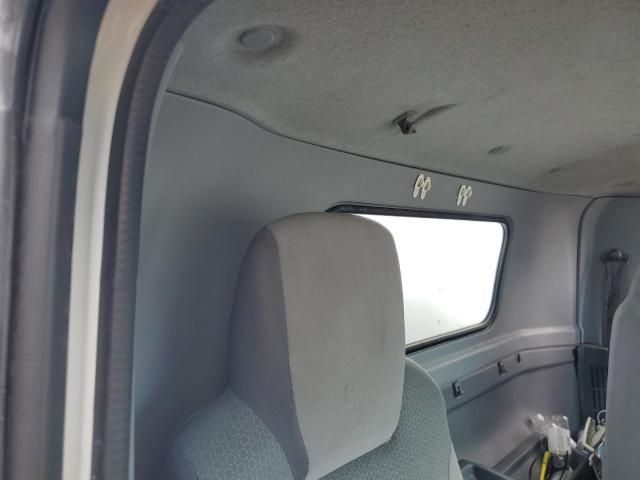 2018 Isuzu NPR HD