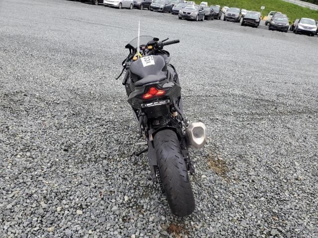 2024 Kawasaki ZX400 P
