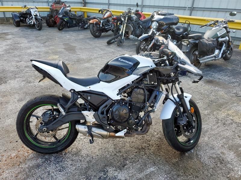 2025 Kawasaki EX650 R