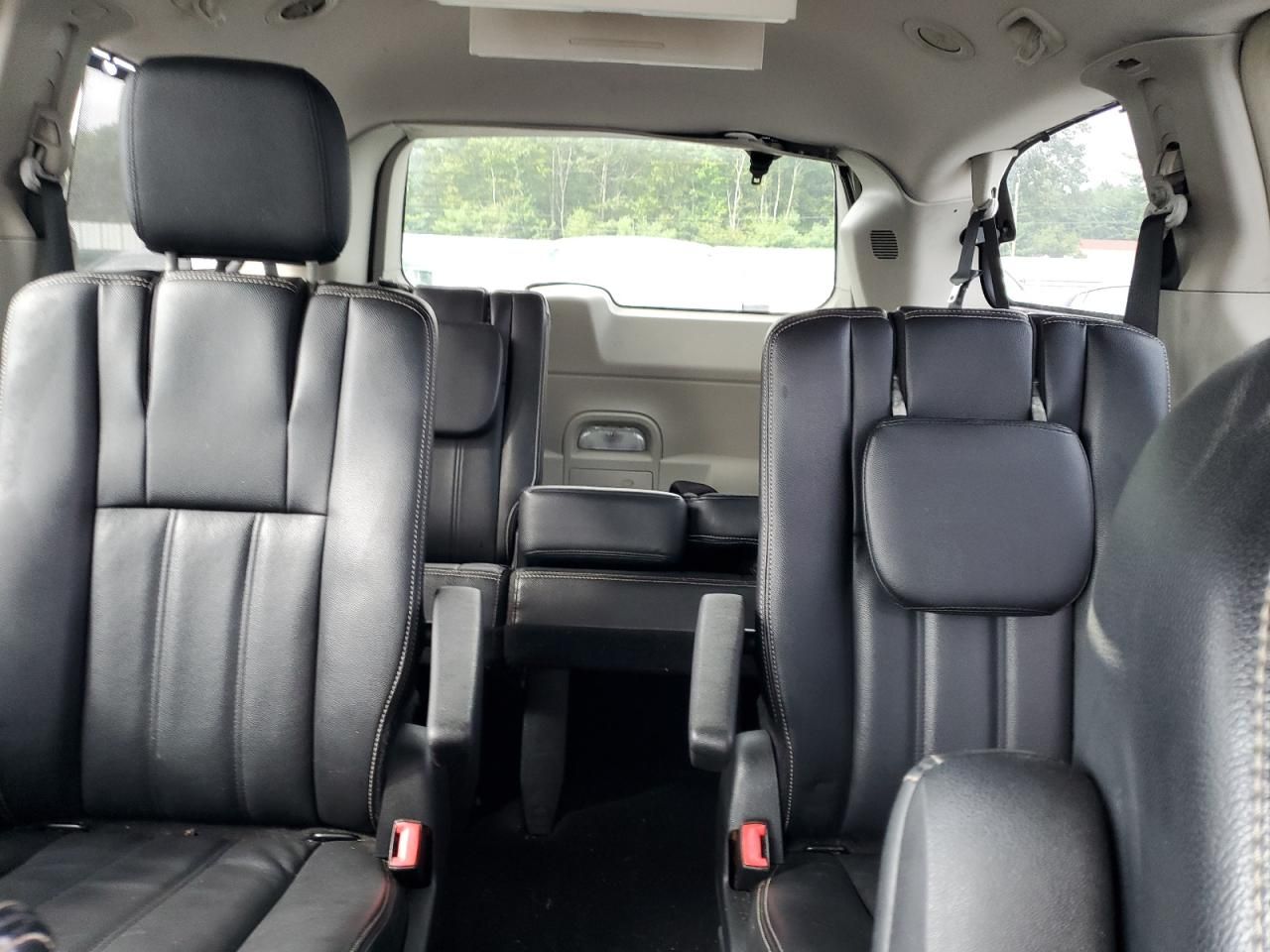 2012 Chrysler Town & Country Touring