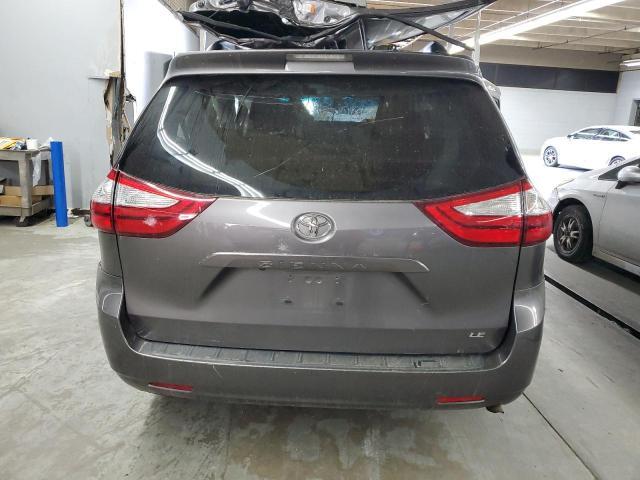 2016 Toyota Sienna le