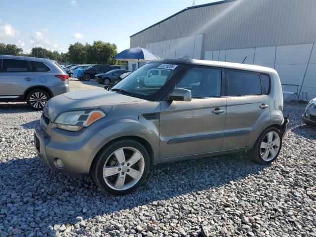 2011 KIA Soul +