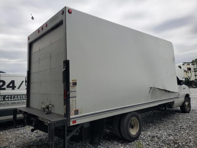 2019 Ford Econoline E350 Super Duty Cutaway Van