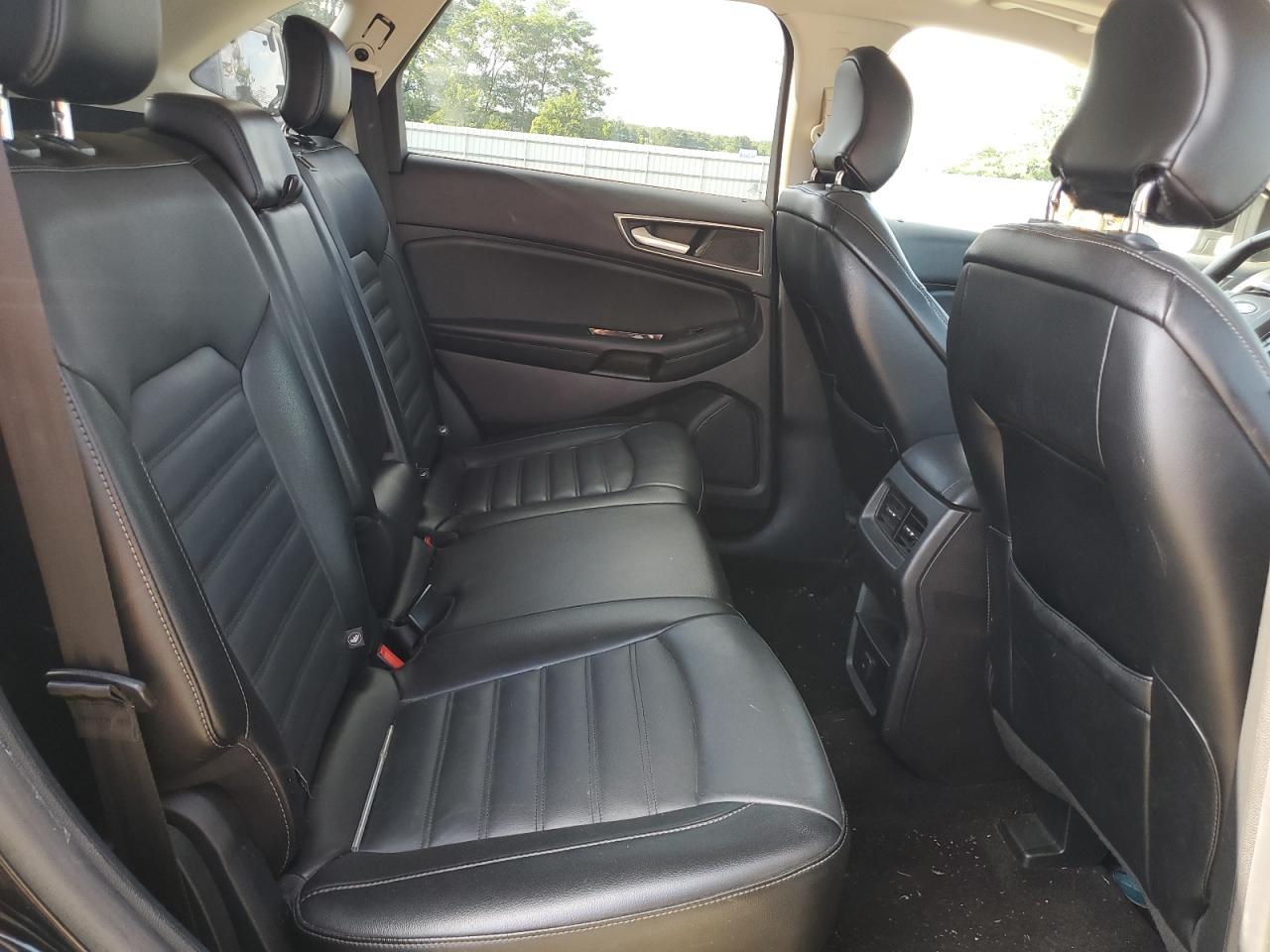 2017 Ford Edge sel