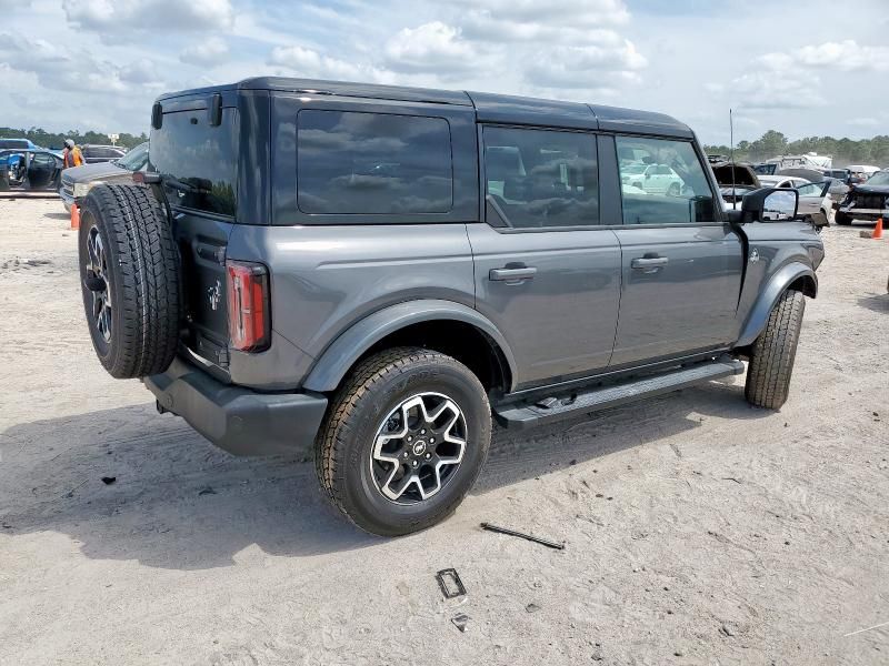 2024 Ford Bronco Outer Banks