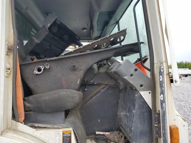 2008 Mack MRU613 Refuse Truck