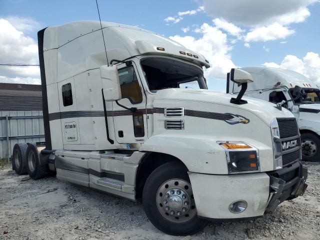 2023 Mack Anthem Semi Truck