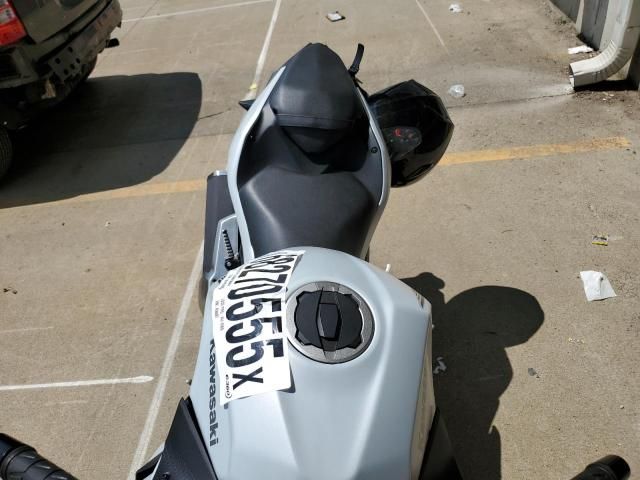 2025 Kawasaki EX500 H