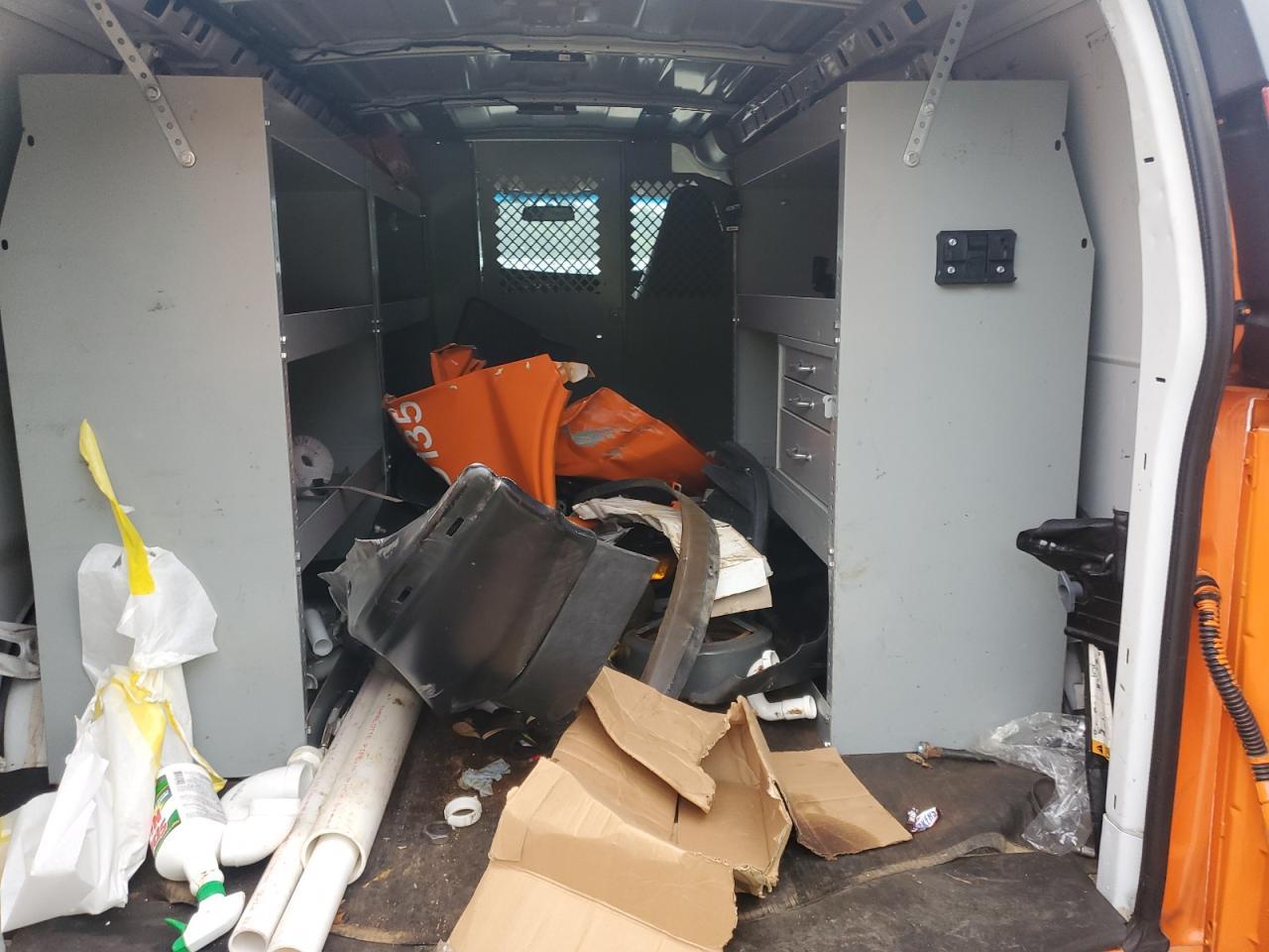 2022 Chevrolet Express G2500