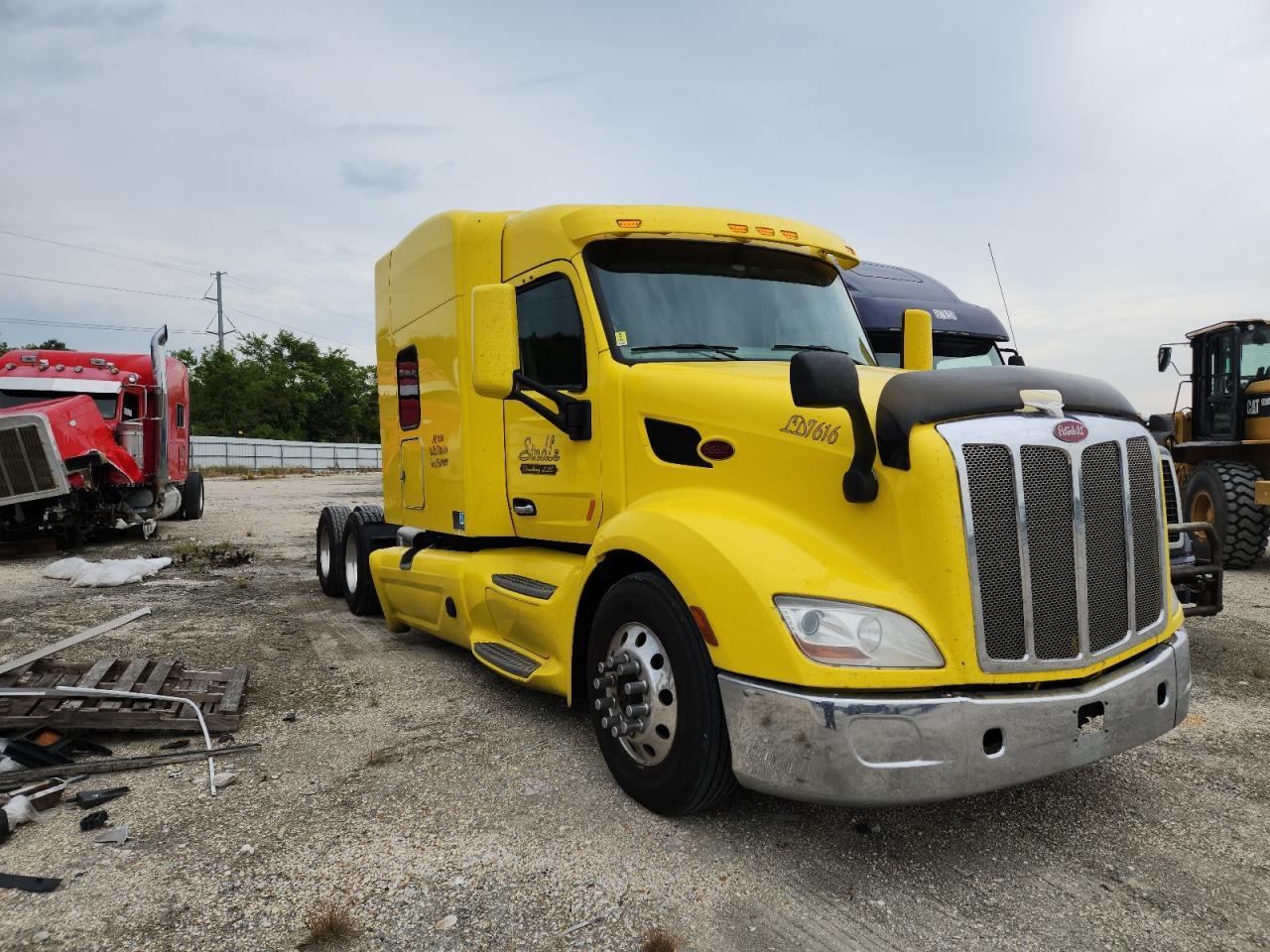 2020 Peterbilt 579 Semi Truck