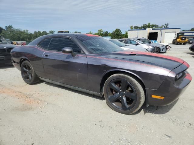 2013 Dodge Challenger sxt
