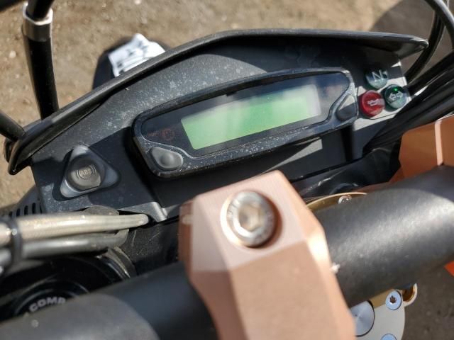 2023 KTM 690 SMC R