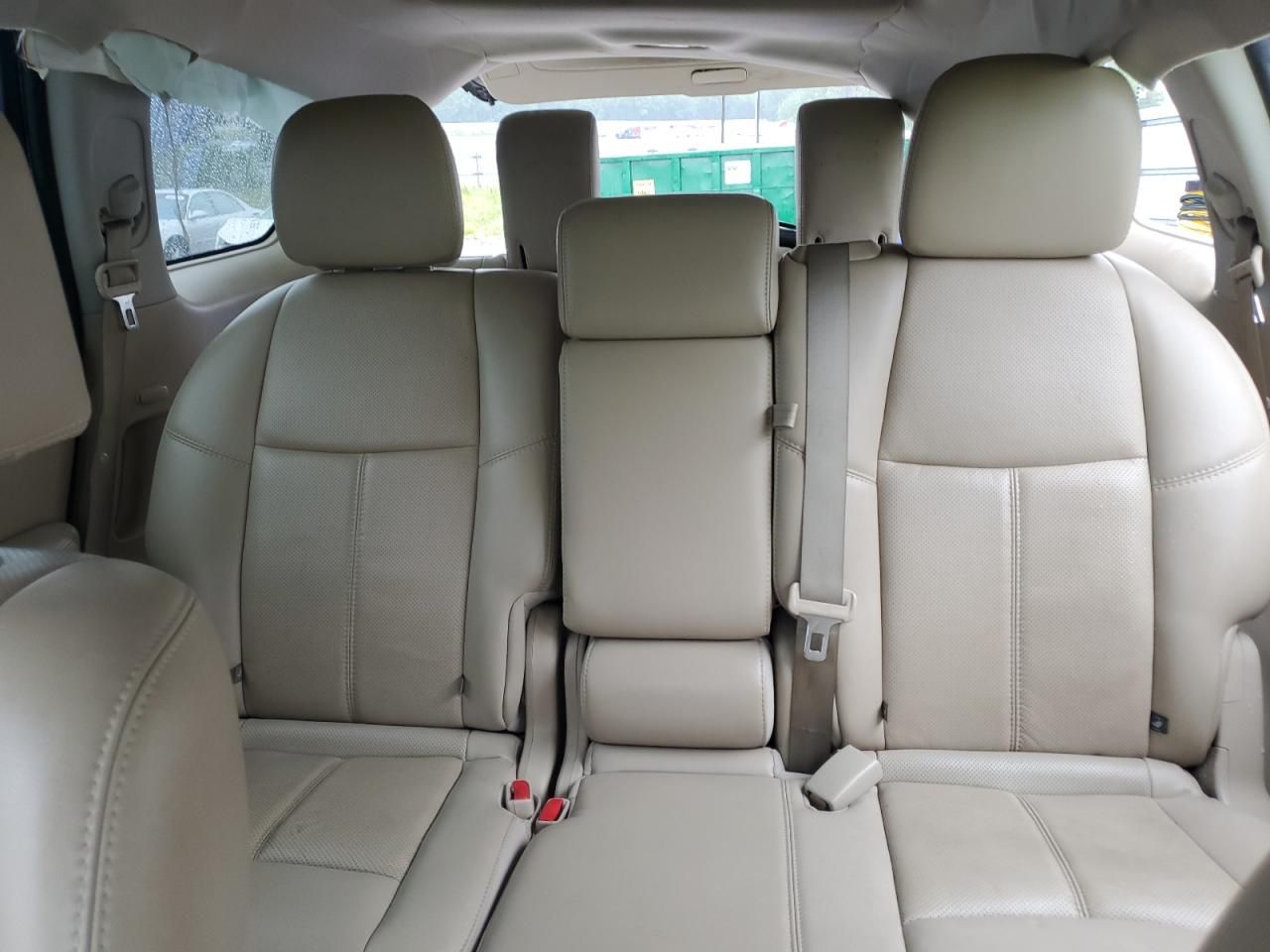 2016 Nissan Pathfinder s