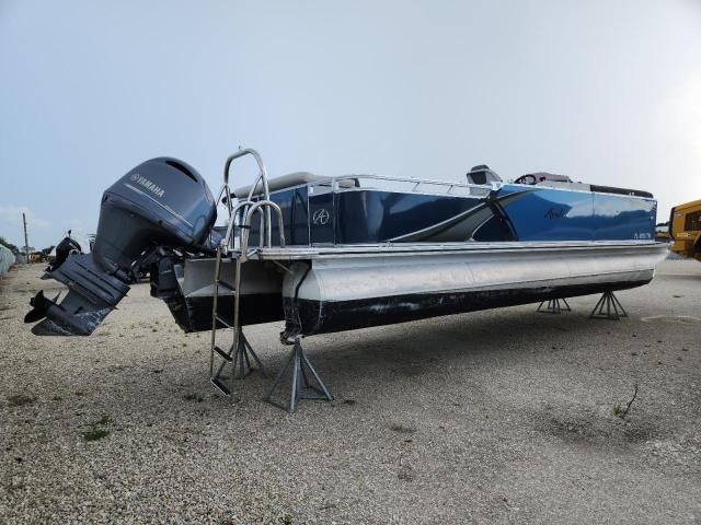2023 Avalon Boat