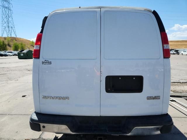 2020 GMC Savana Cargo 2500 13