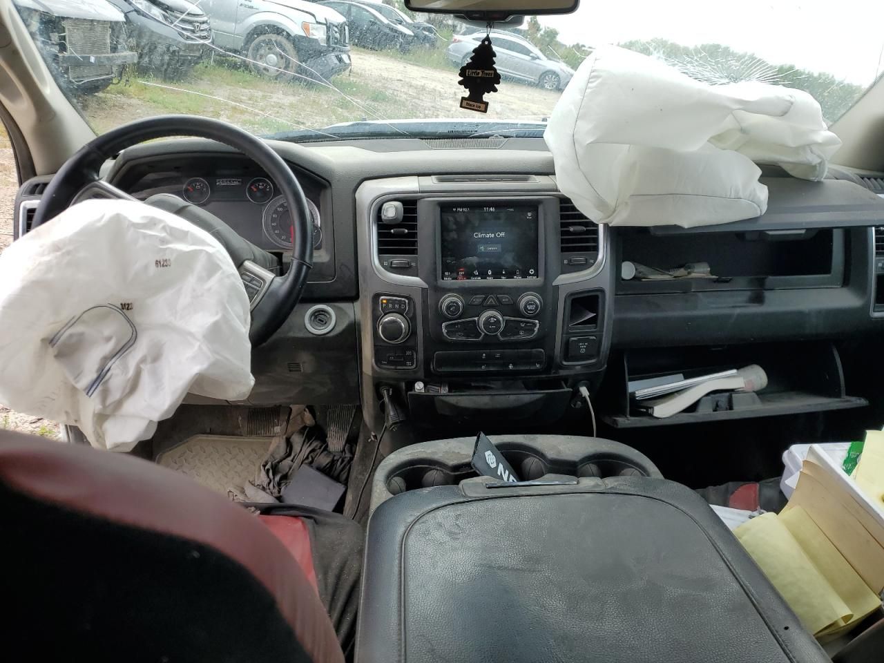 2023 Dodge Ram 1500 Classic slt