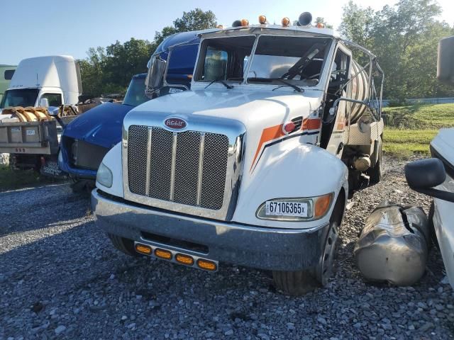 2007 Peterbilt Tractor 2007 Peterbilt 335 Vacuum Truck