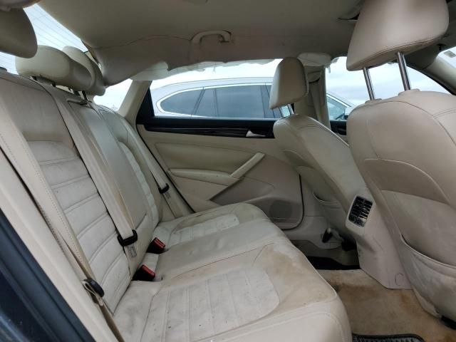 2014 Volkswagen Passat SEL