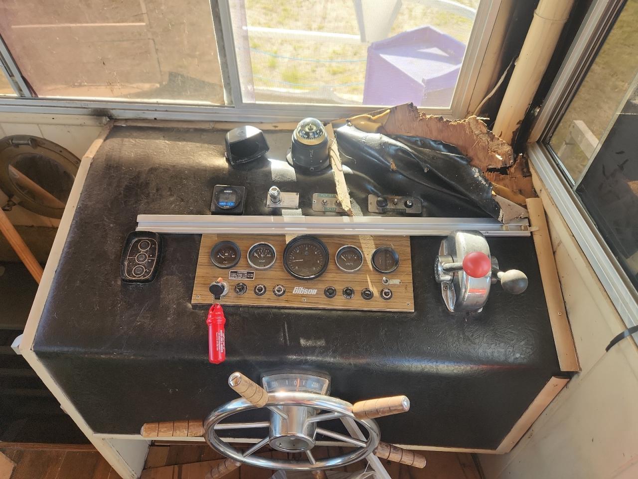 1977 Gibson 36 St Boat
