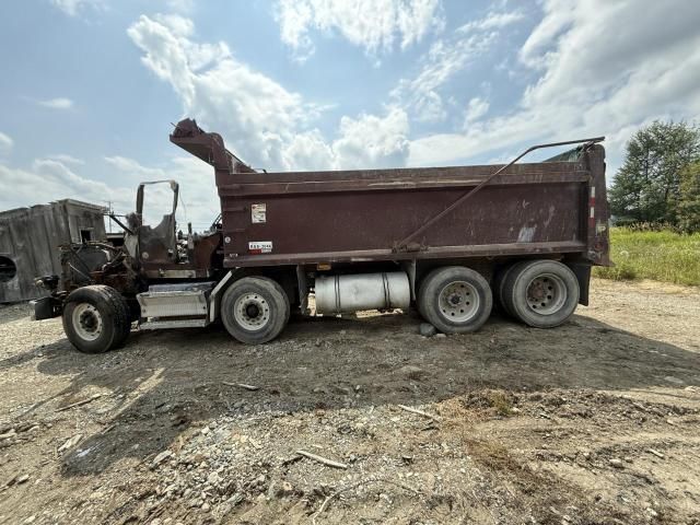 2014 Kenworth Construction T400