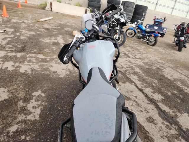 2025 Royal Enfield Motors Himalayan 450
