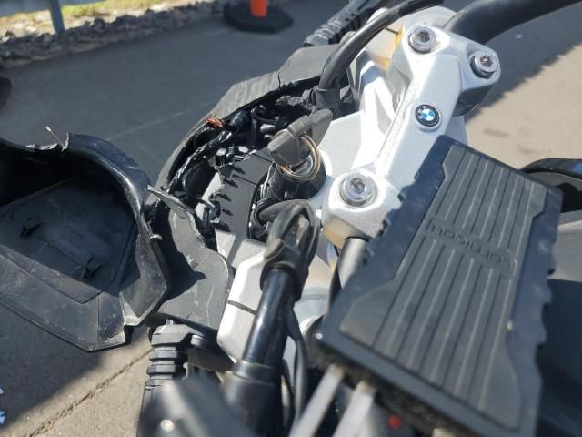 2025 BMW G310 R