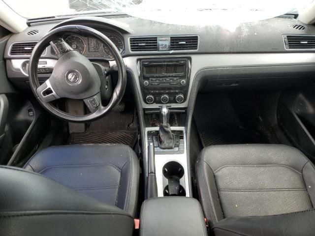 2013 Volkswagen Passat SE
