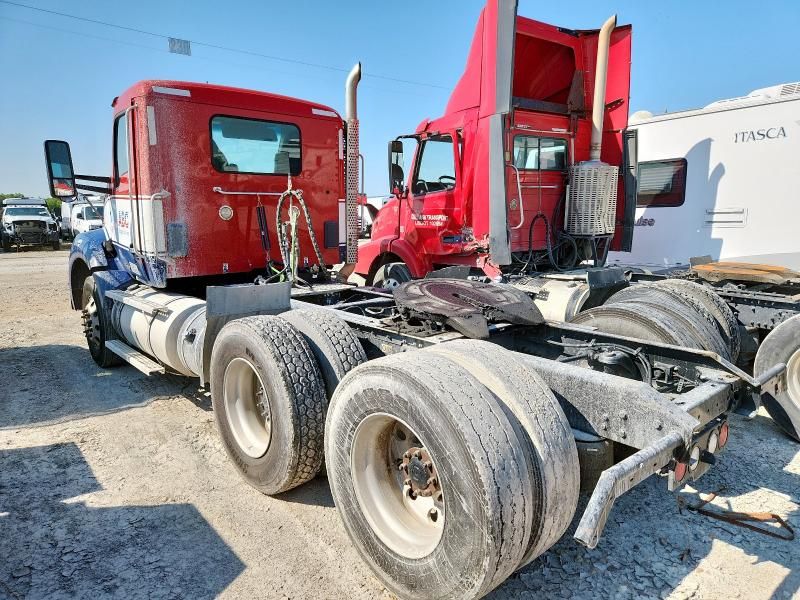2020 Kenworth T880 Semi Truck
