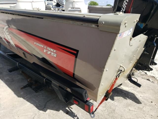 2006 Lowe Boat With Trailer