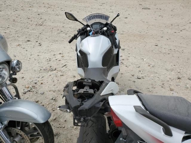 2025 Kawasaki EX500 H