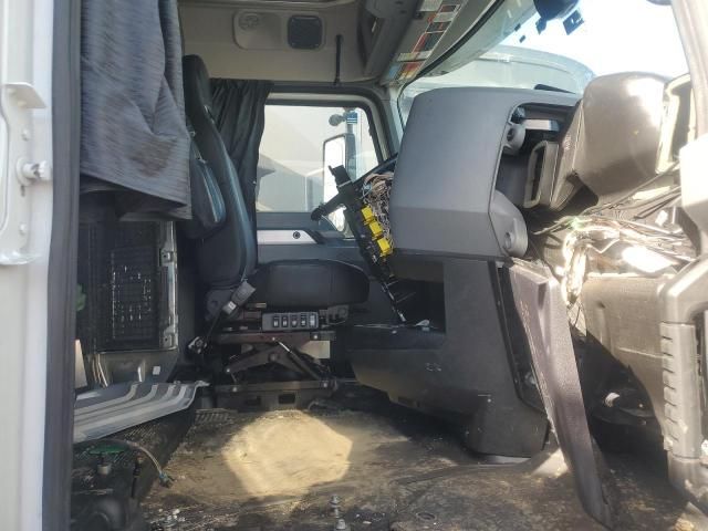 2024 Mack Anthem Semi Truck