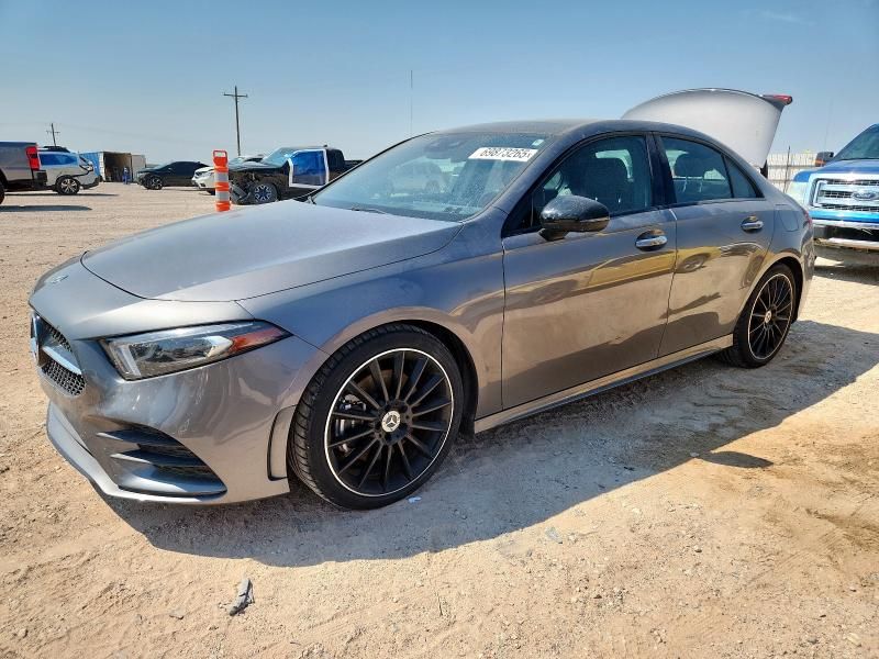 2020 Mercedes-Benz A 220