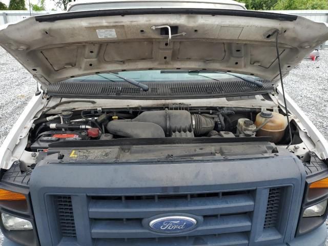 2013 Ford Econoline E250 Van