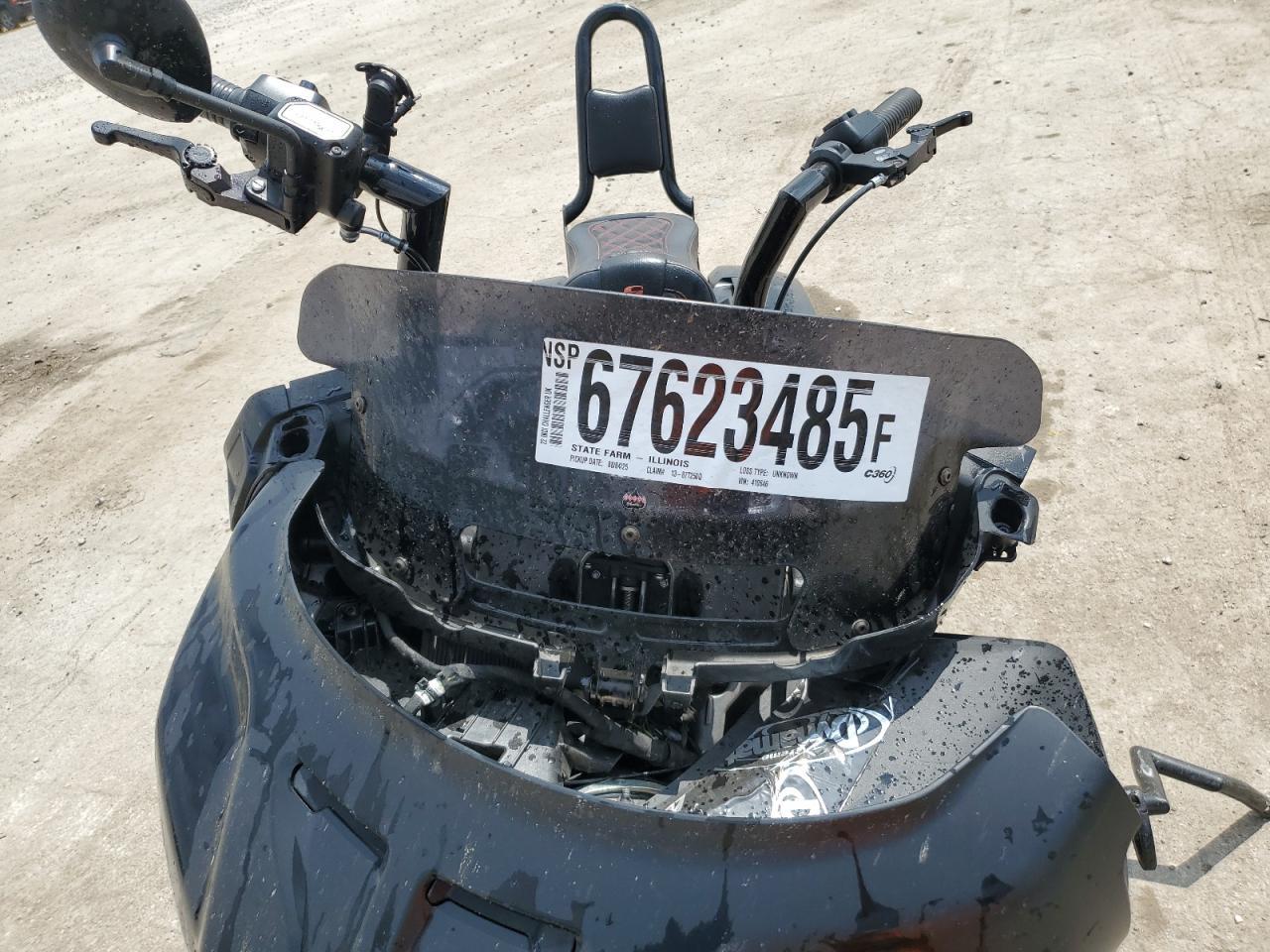 2022 Indian Motorcycle Co. Challenger Dark Horse